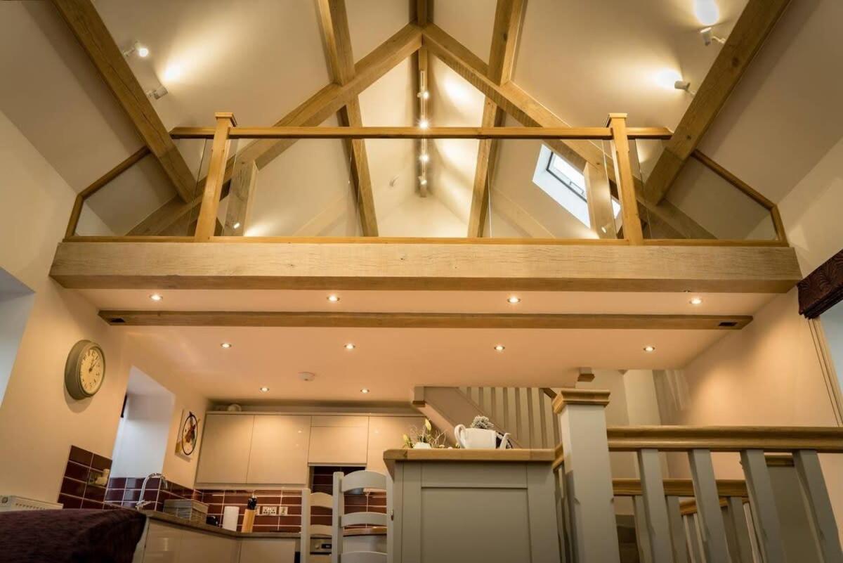 Cart House - Stunning Cottage - أكسبريدج المظهر الخارجي الصورة